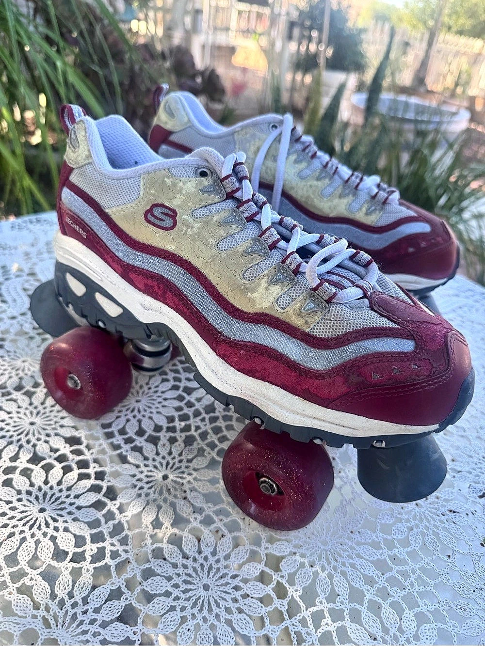 Skechers Sidewalk Surfer roller skates Roller Skates Red & White US 8